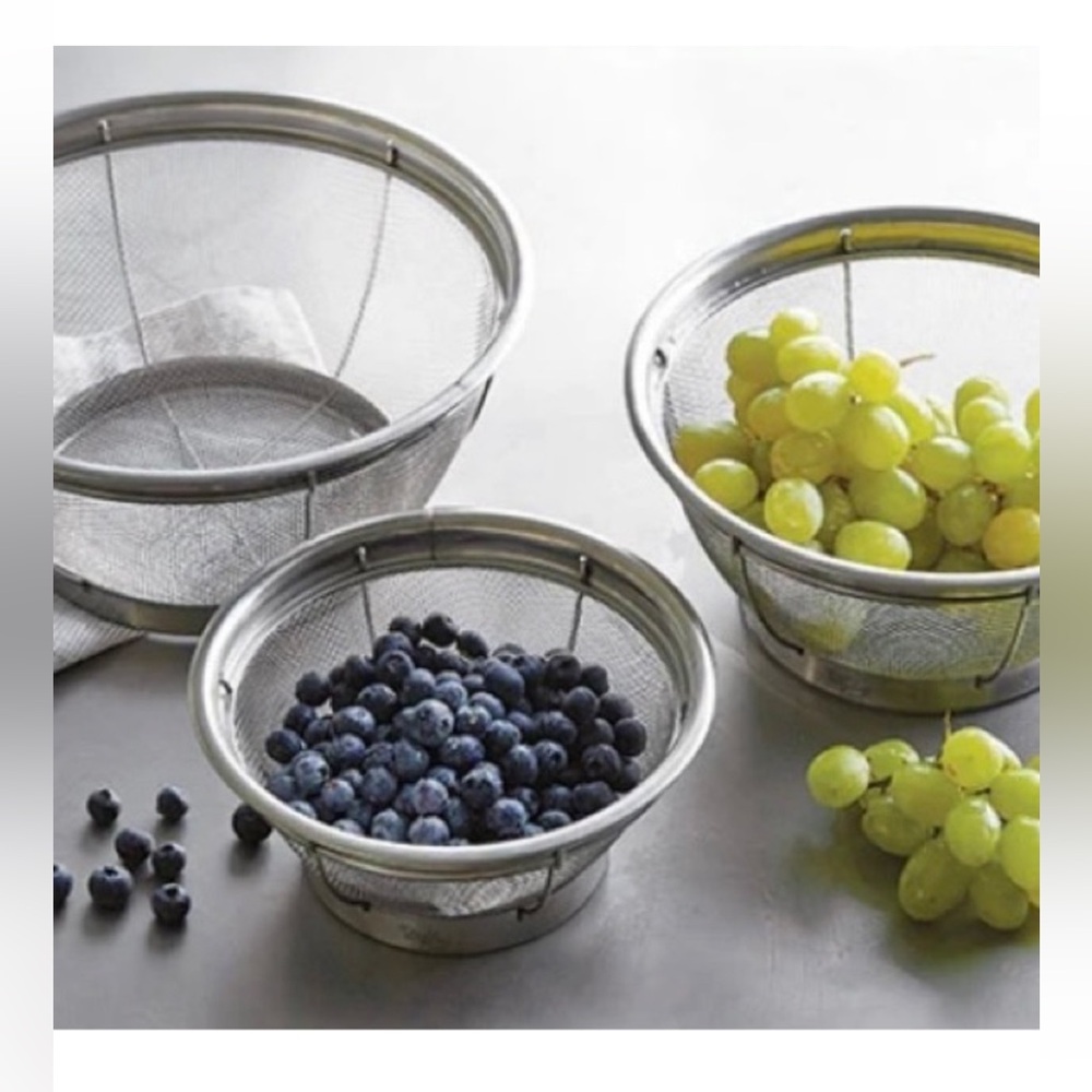 Pampered Chef Colander Set of Three